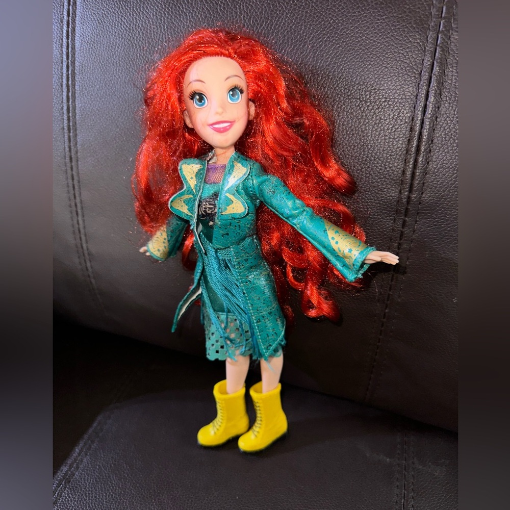 Disney Princess Royal Shimmer Merida Fashion Doll 11 Inch Yellow Boots SO CUTE - Picture 3 of 6